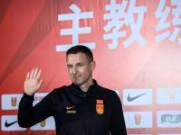 开云官网-国际足坛名帅纷纷为主教练岗位而战