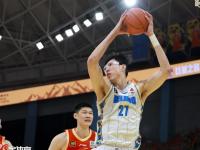 开云APP-周琦复出表现抢眼，助球队取得胜利