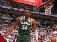 开云体育中国-雄鹿遭遇连败，字母哥全场22投只命中6球