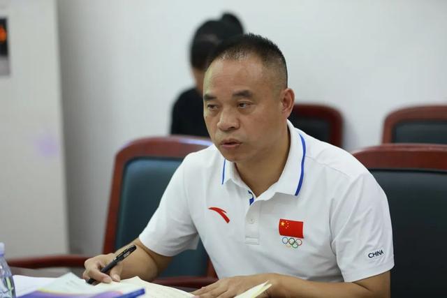 湖南队稳住大局胜出，队员奋力冲刺