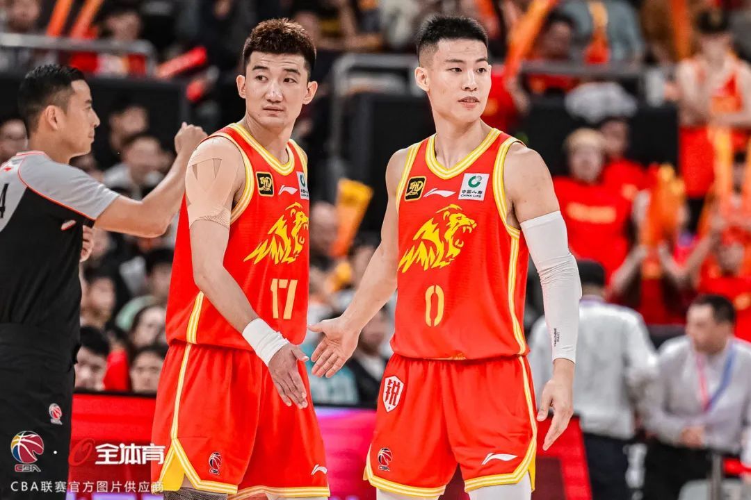 浙江男篮主场告捷，提升排名