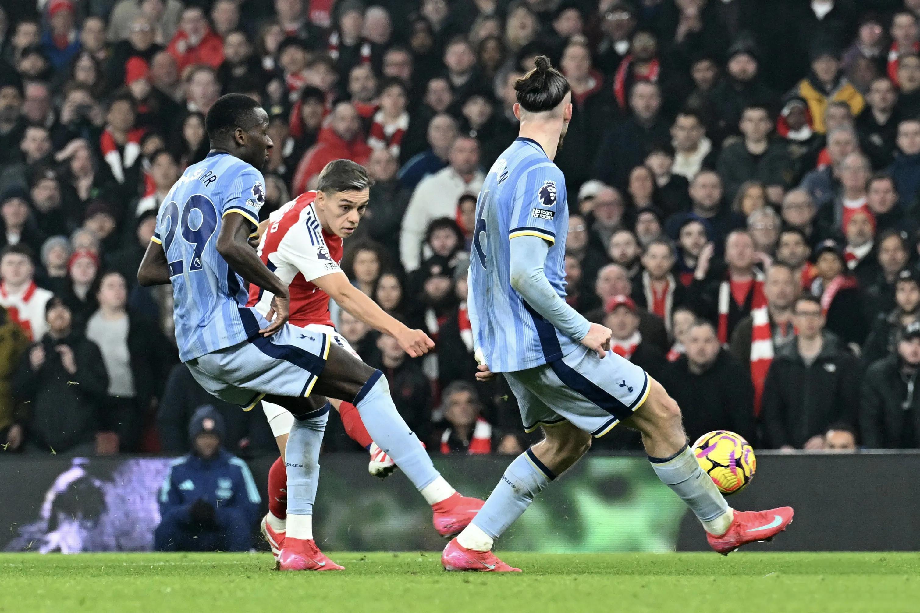 阿森纳客场不敌伯恩利,再度陷入低迷 阿森纳客场不敌伯恩利,再度陷入低迷