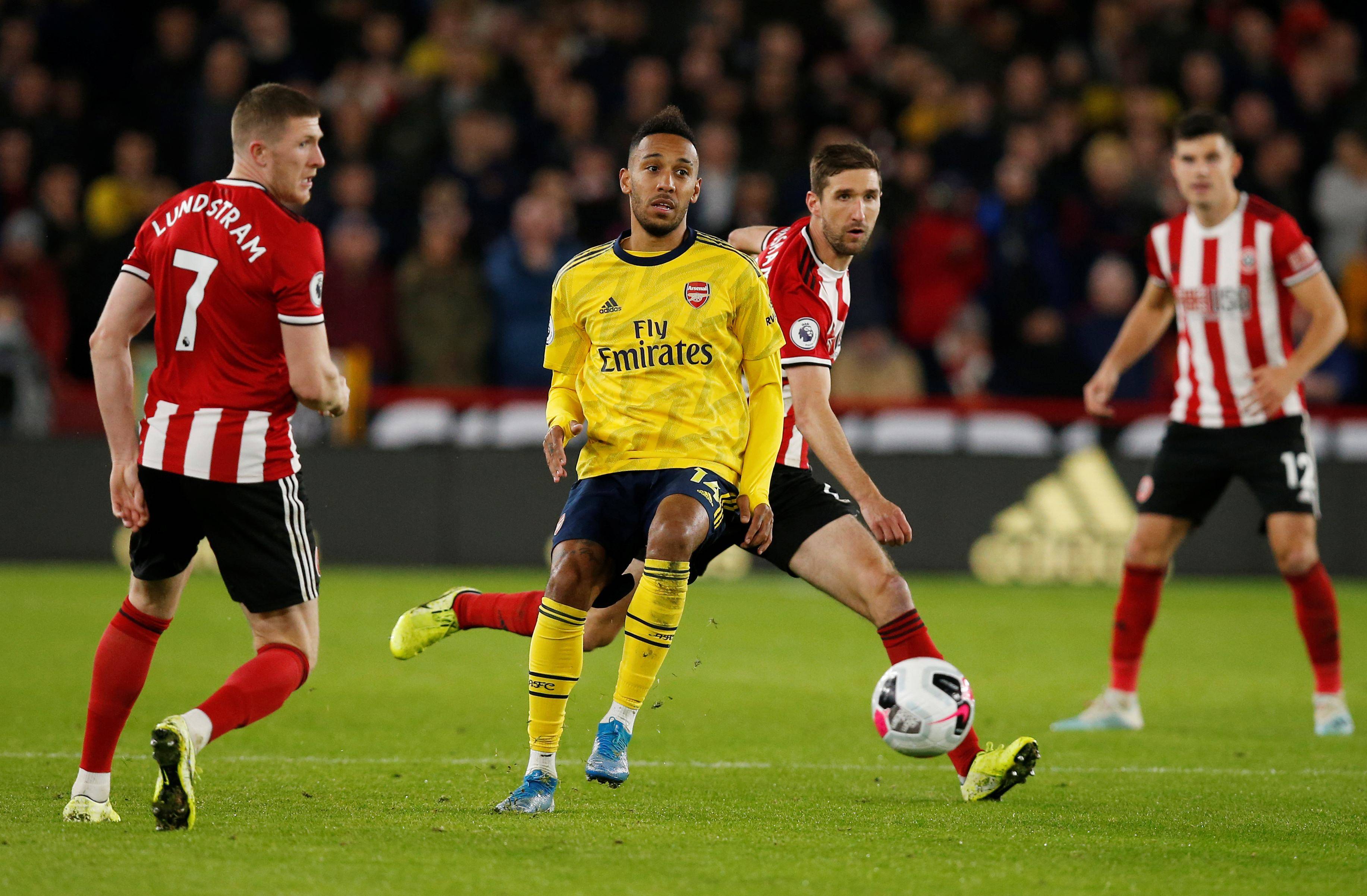 包含谢菲联冷艳表现，力克劲旅在英超比赛中的词条