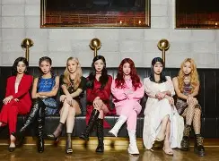 斯洛伐克队高歌猛进，轻松冲出重围