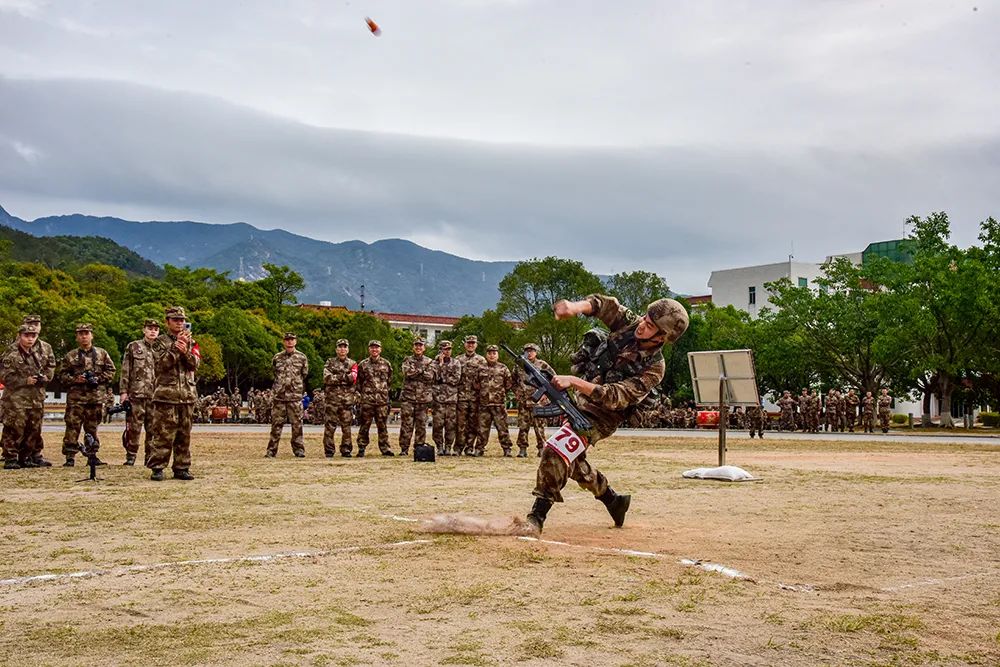 包含热血激情，欧洲赛场上各国队伍鏖战不止！的词条