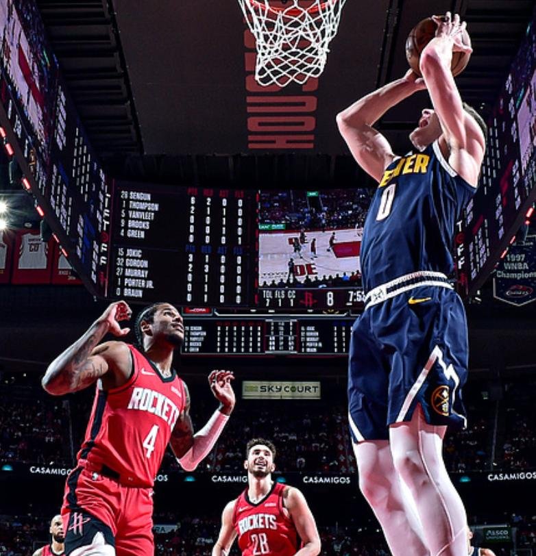 火箭惨败76人，遭遇四连败