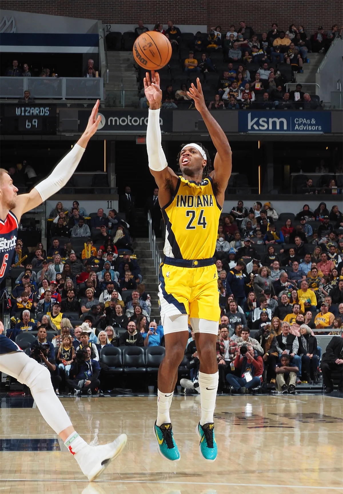 活塞击败步行者，格兰特砍下29分