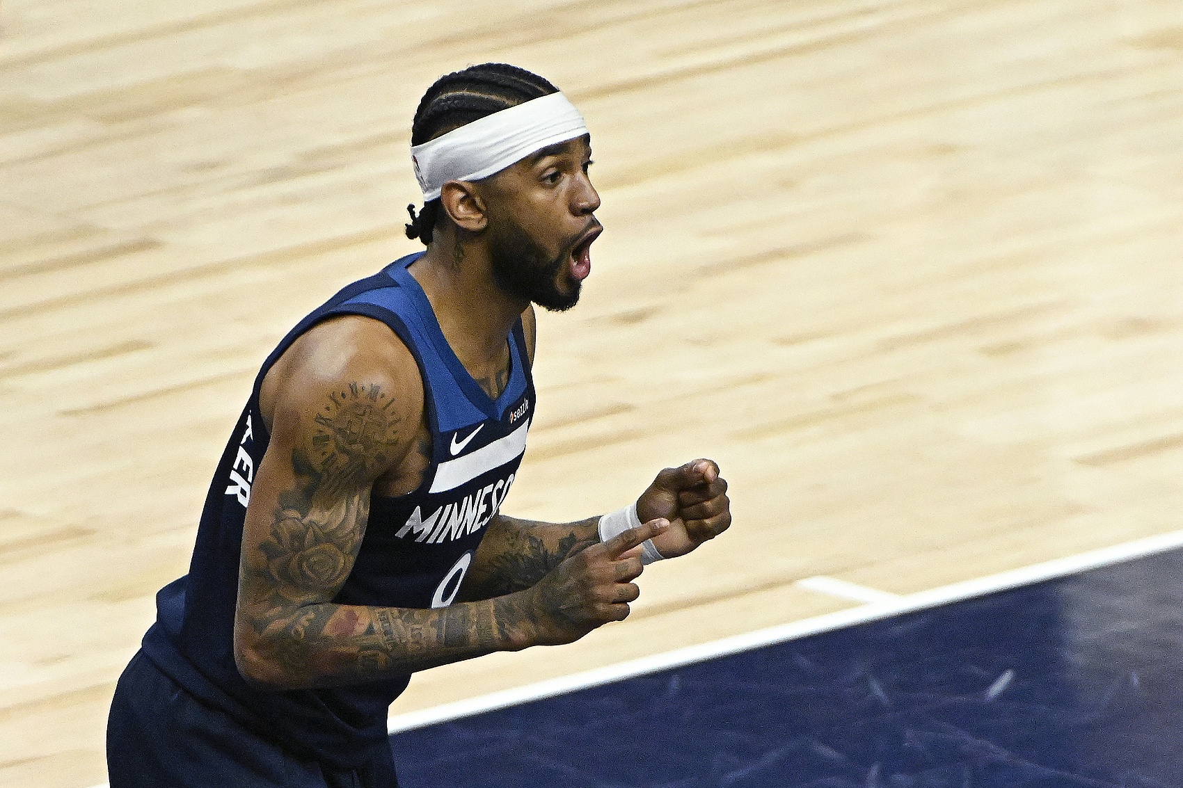 马刺大胜公牛,信心大增 马刺大胜公牛,信心大增