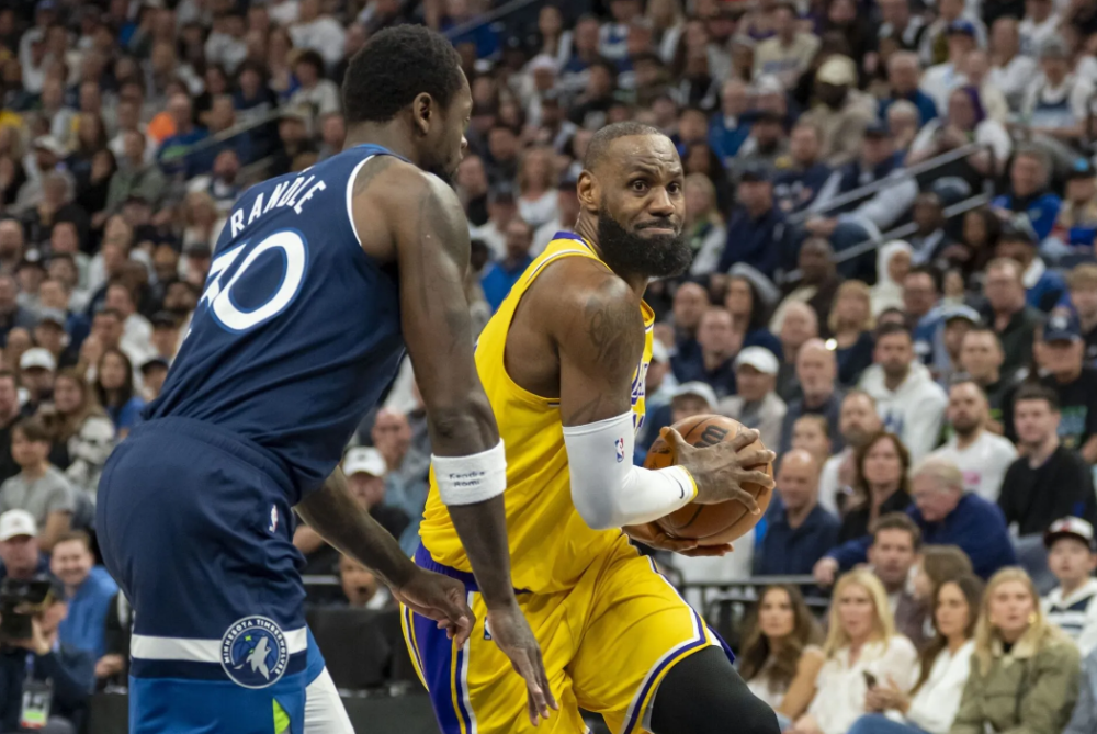 湖人大胜魔术,詹皇领衔狂飙三双 湖人大胜魔术,詹皇领衔狂飙三双